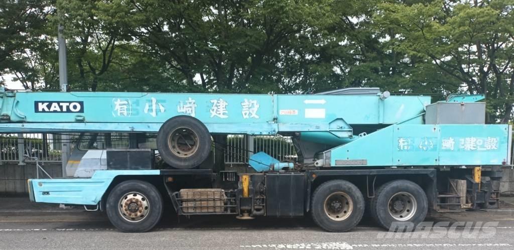 Kato NK 200 H V Macara teren accidentat