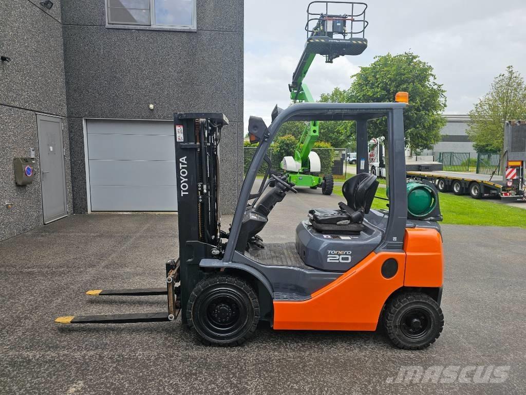 Toyota 02-8 FG F 20 Stivuitor GPL