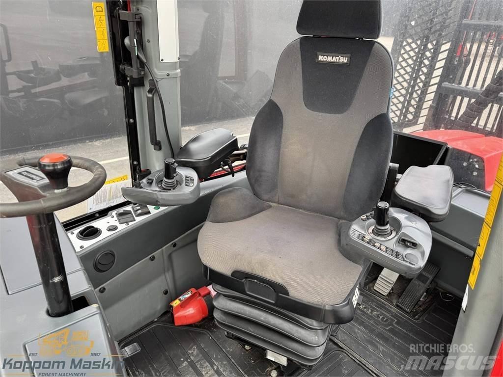 Komatsu 875 Transportoare
