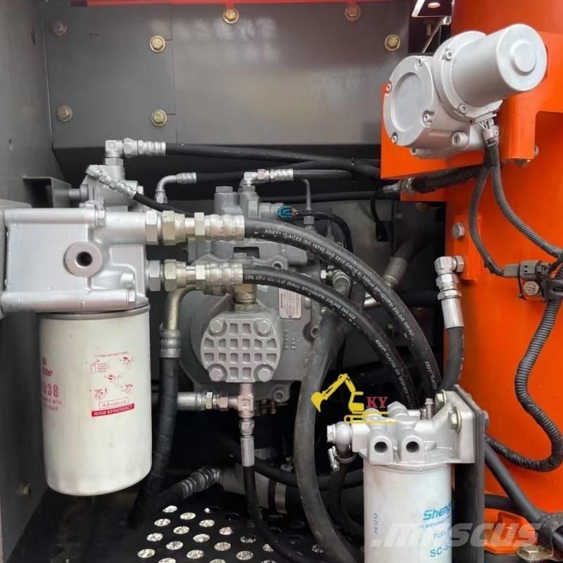 Hitachi 120 Excavatoare pe șenile
