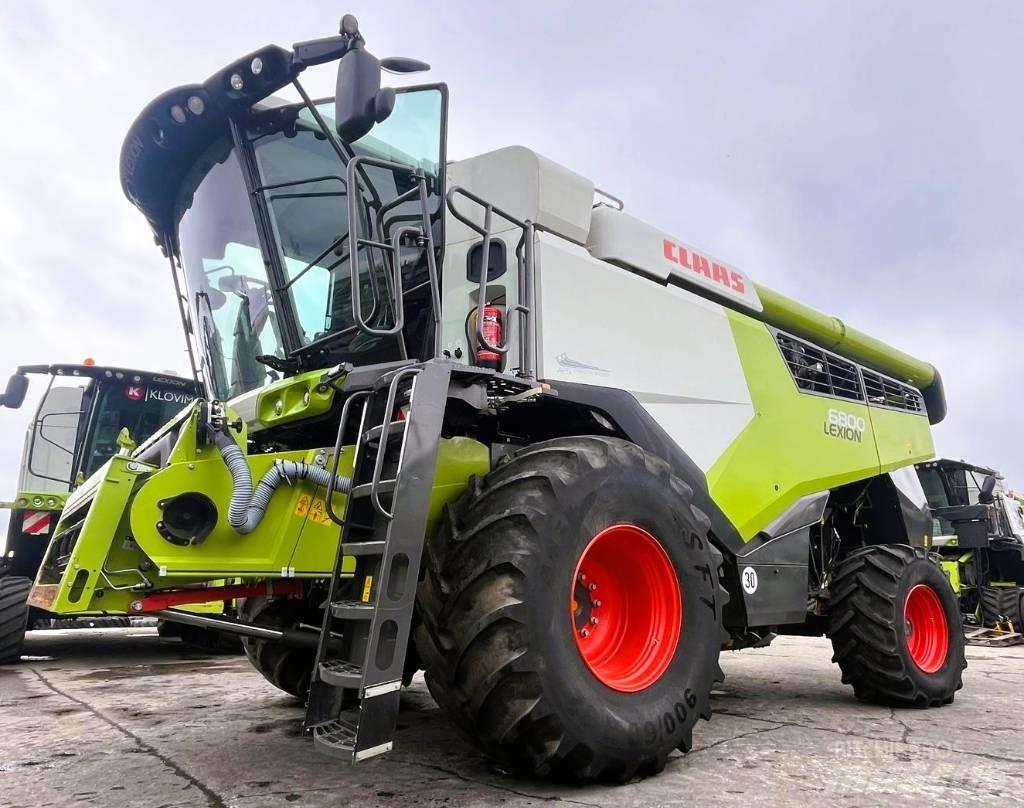CLAAS Lexion 6800 Combine de secerat