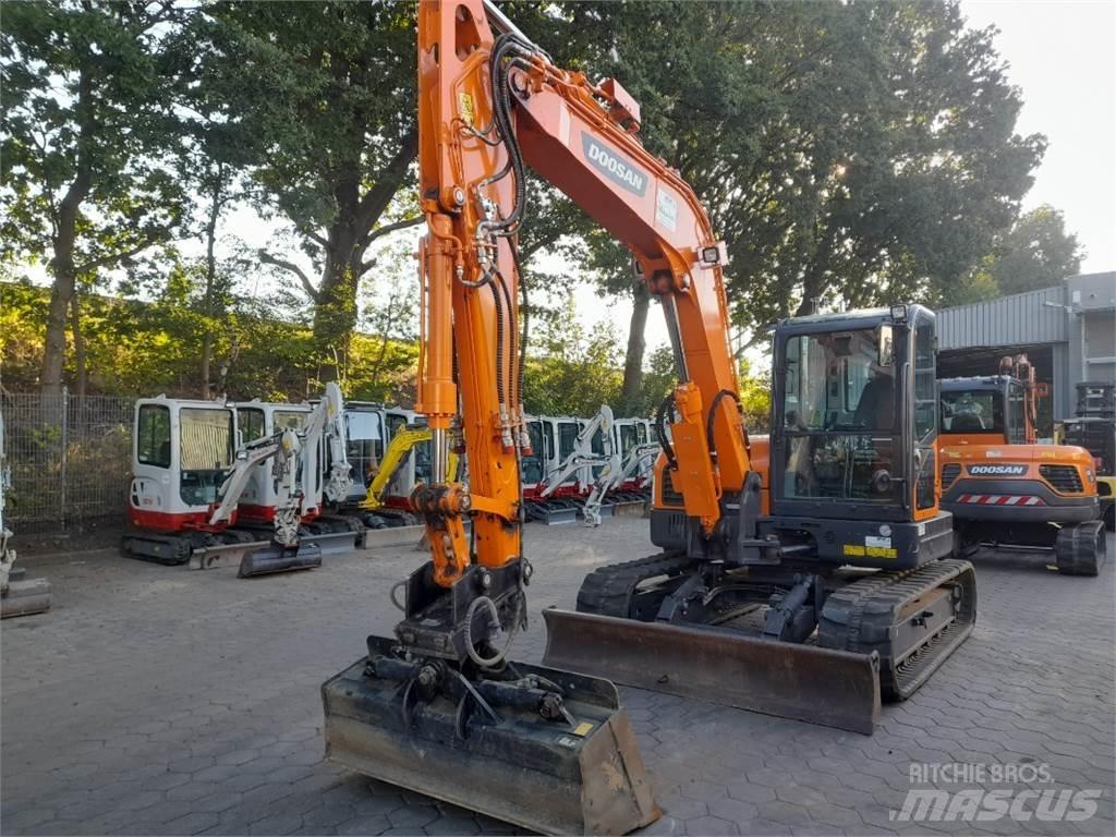 Doosan DX85R-3 Excavatoare 7t - 12t