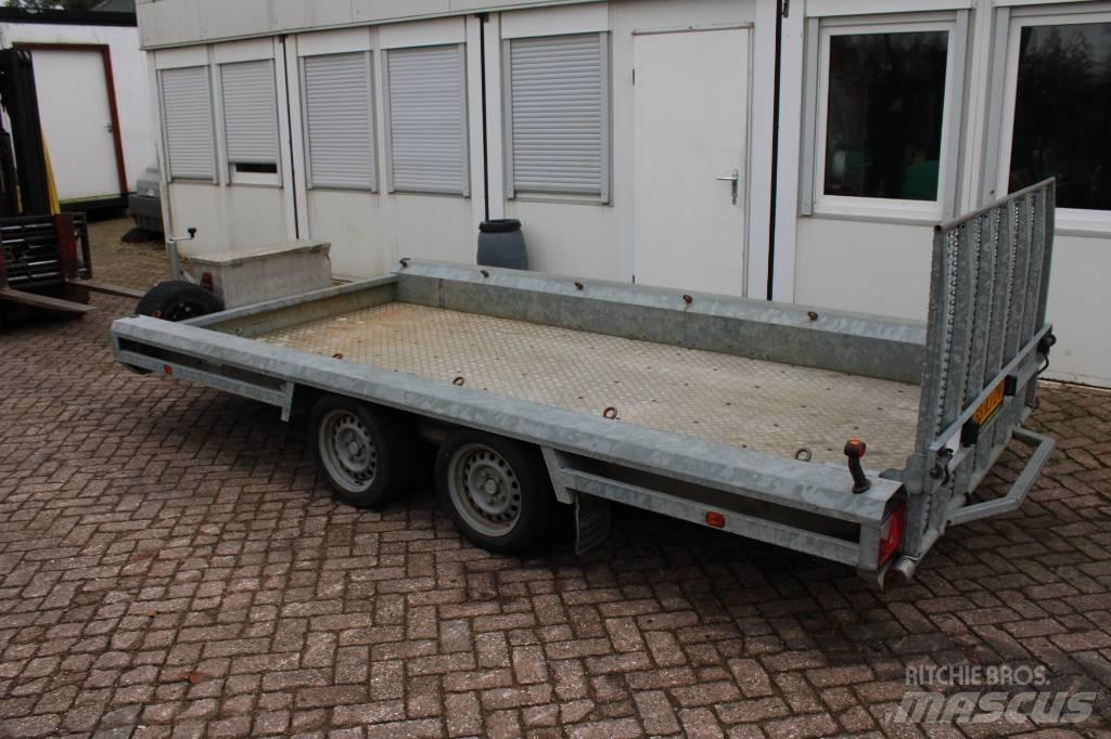 Hulco Terrax-2 Remorci transport vehicule
