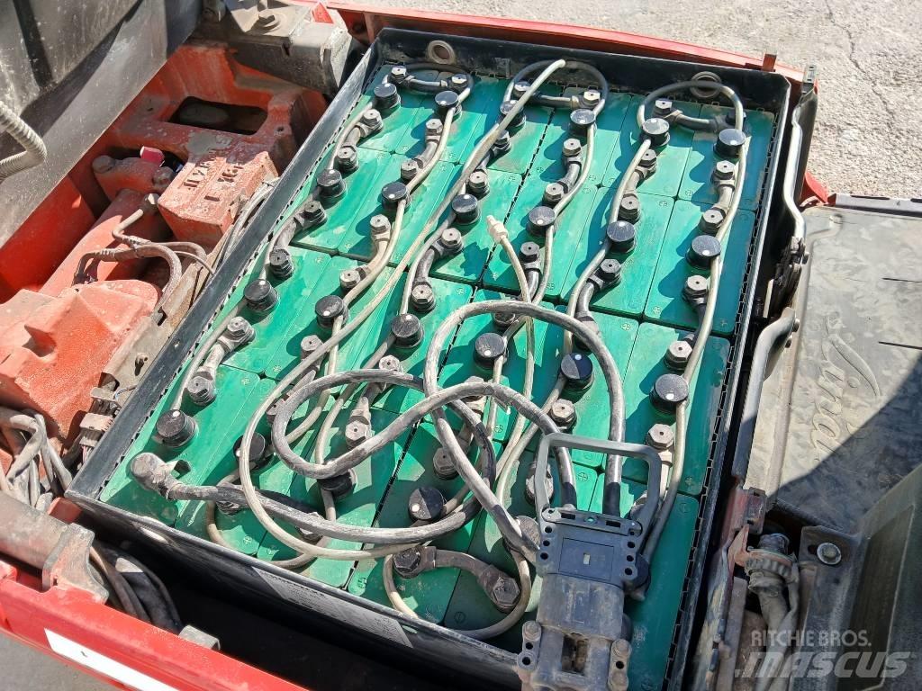 Linde E16P-01 Stivuitor electric