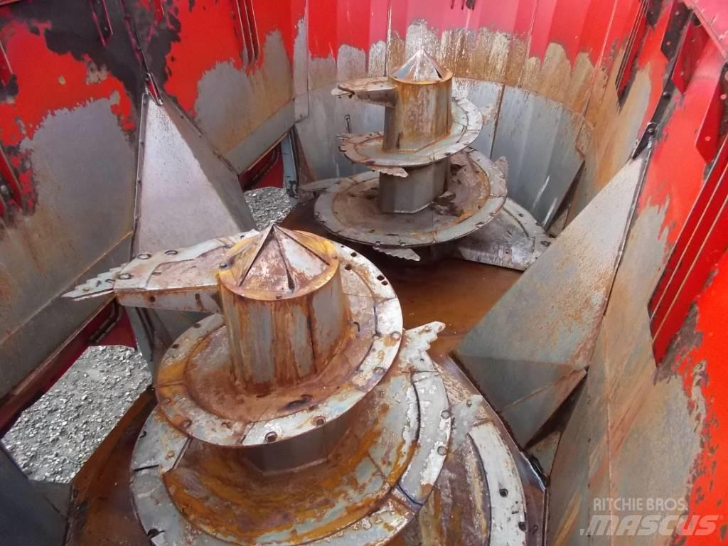 JF VM-27 Mixere furaje