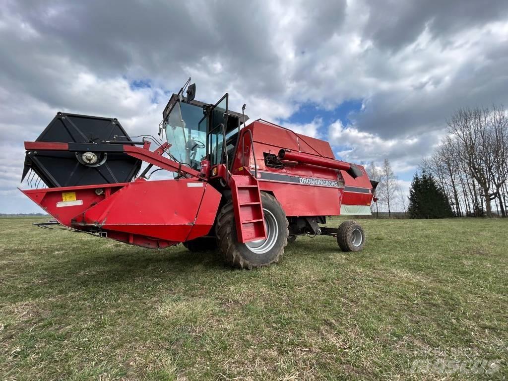Dronningborg D4500 Combine de secerat