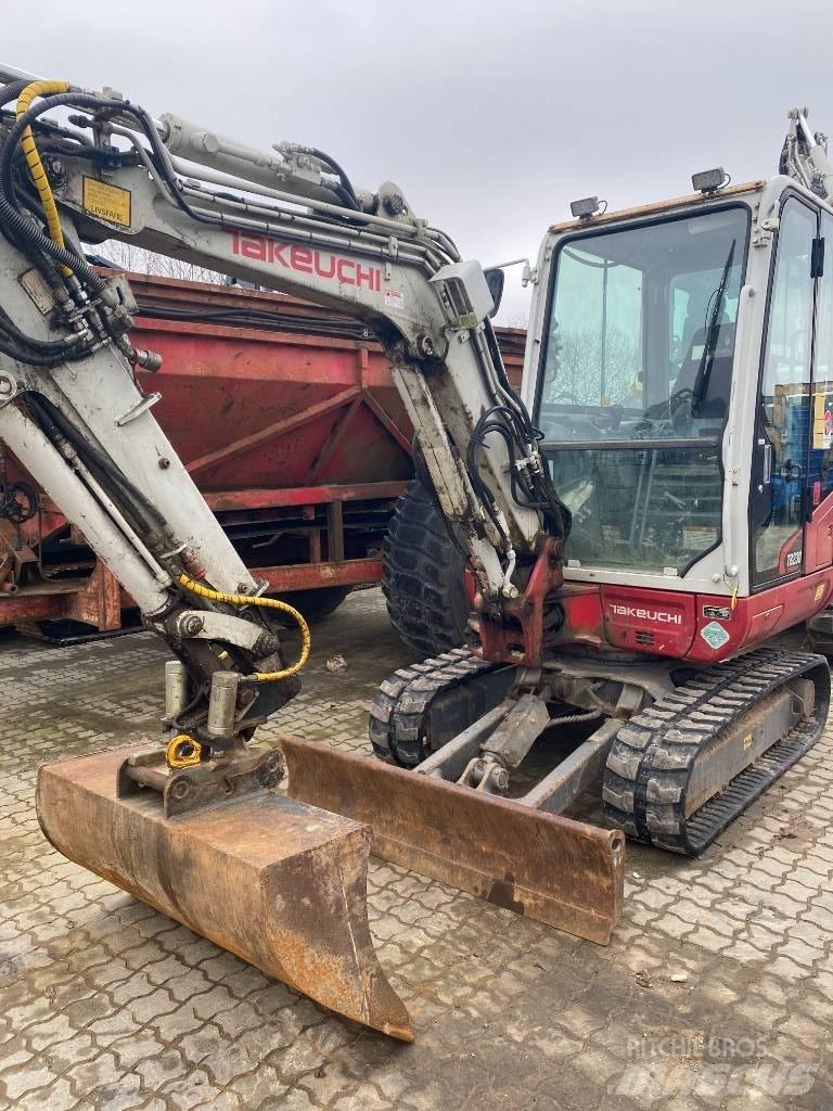 Takeuchi TB230 Mini excavatoare < 7t