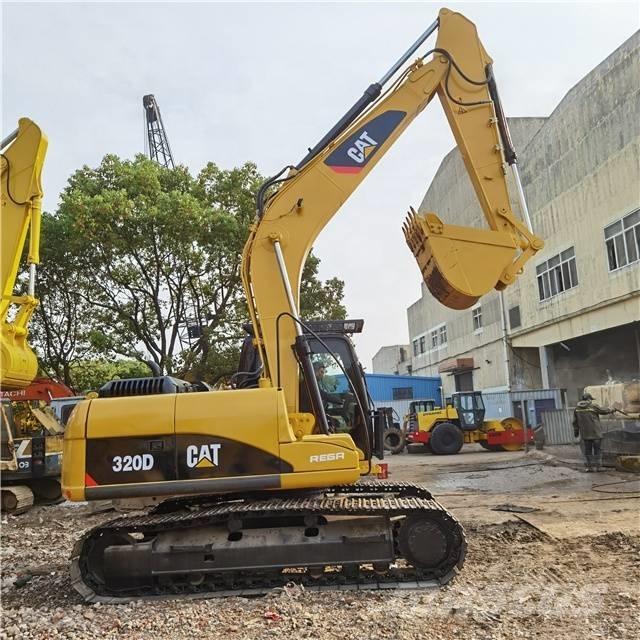 CAT 320D Excavatoare pe șenile
