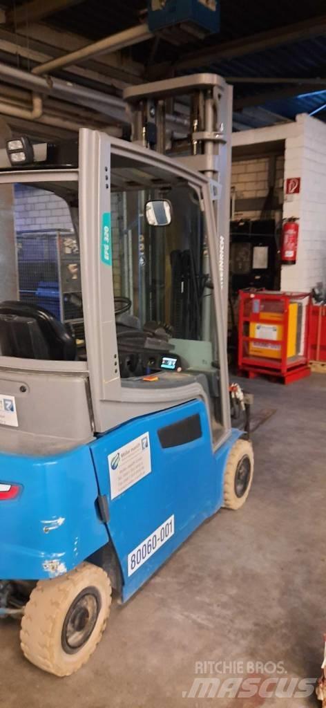Jungheinrich EFG 320 Stivuitor electric