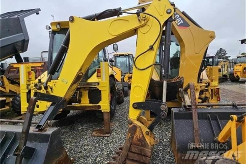 CAT 422E TLB Buldoexcavatoare