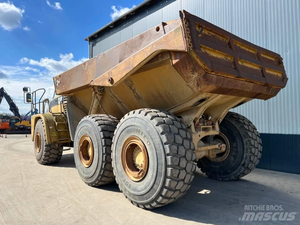 CAT 740 Transportoare articulate