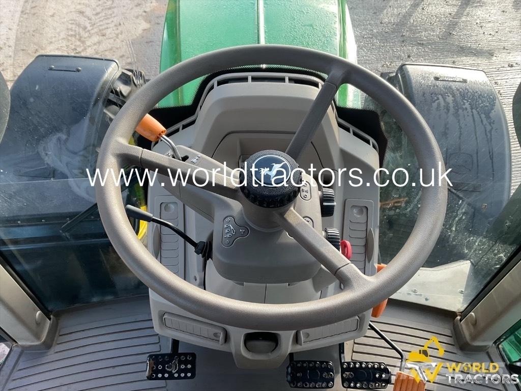 John Deere 6130 M Tractoare