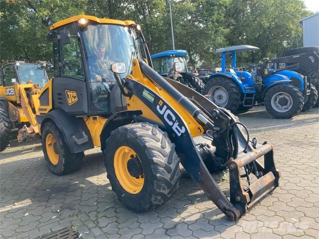JCB 409 Incarcator pe pneuri