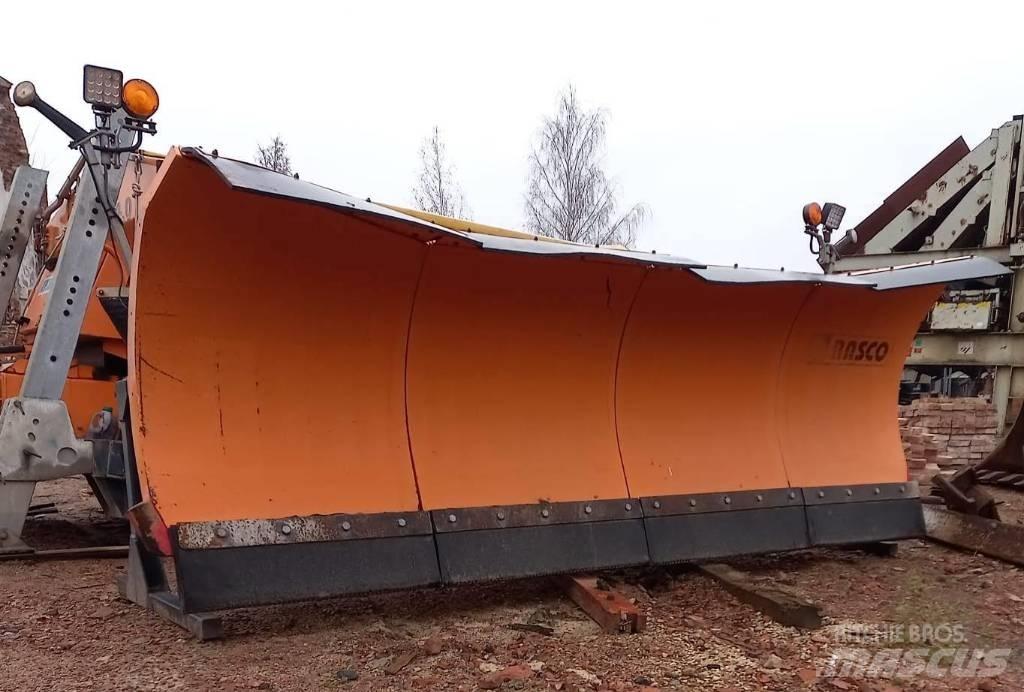 Rasco Kalnik 3,4 Utilaje întreţinere terenuri - Altele
