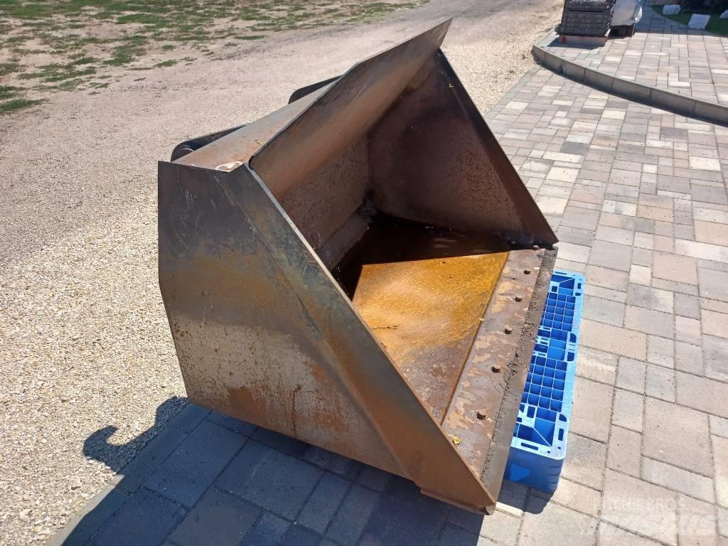  Rakodókanál Egyeb Alte masini si accesorii pentru încarcat si sapaturi