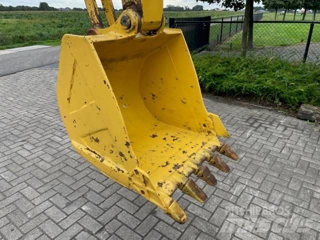 Komatsu PC60-5 Excavatoare pe șenile

