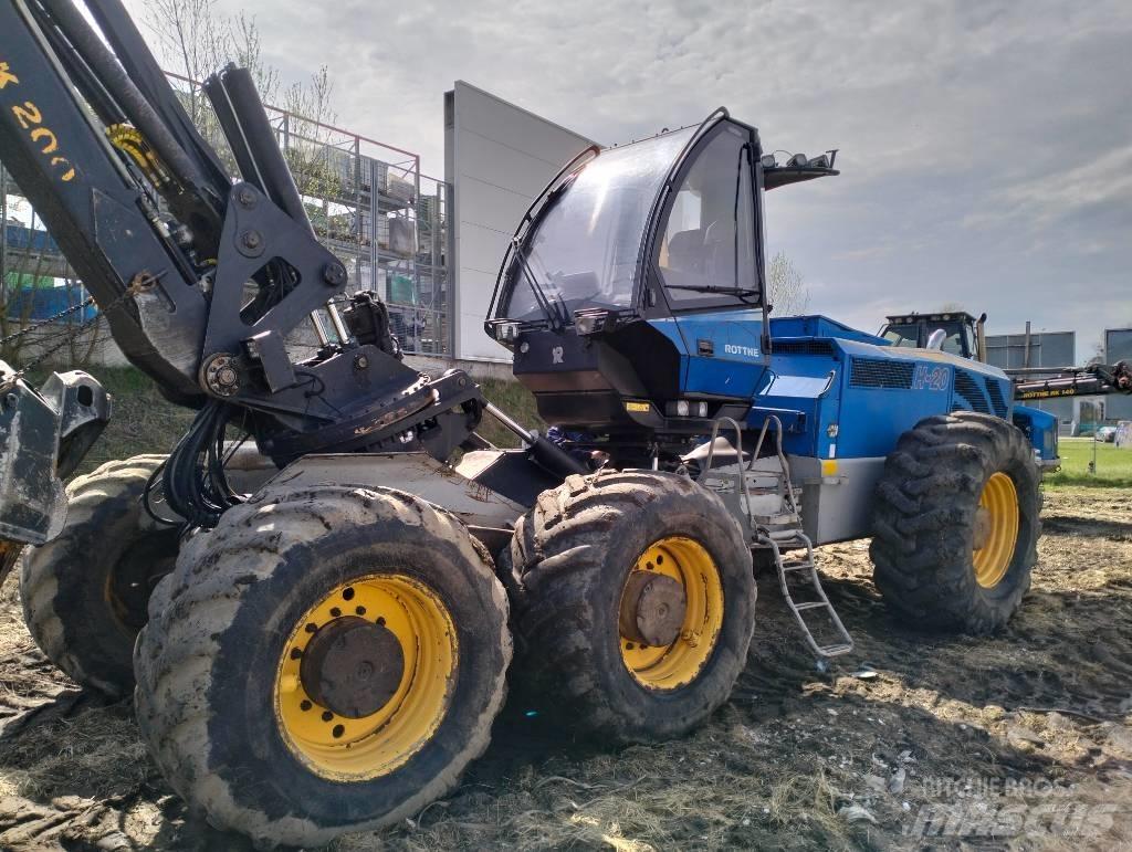 Rottne H20 Combine forestiere