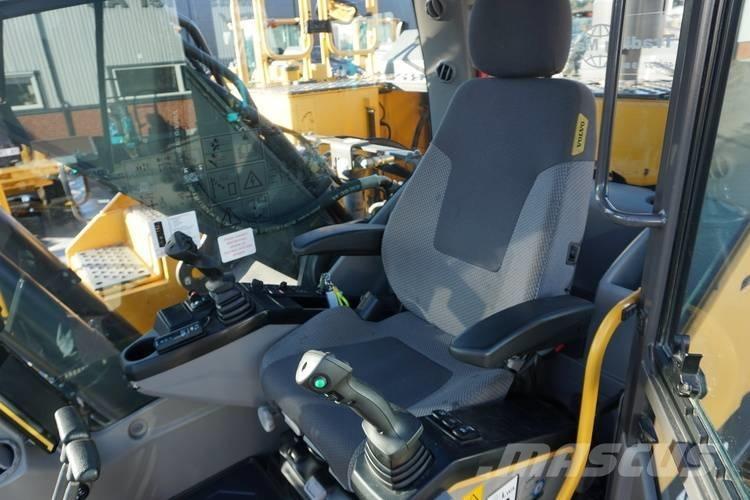 Volvo EC 250 E NL Excavatoare pe șenile
