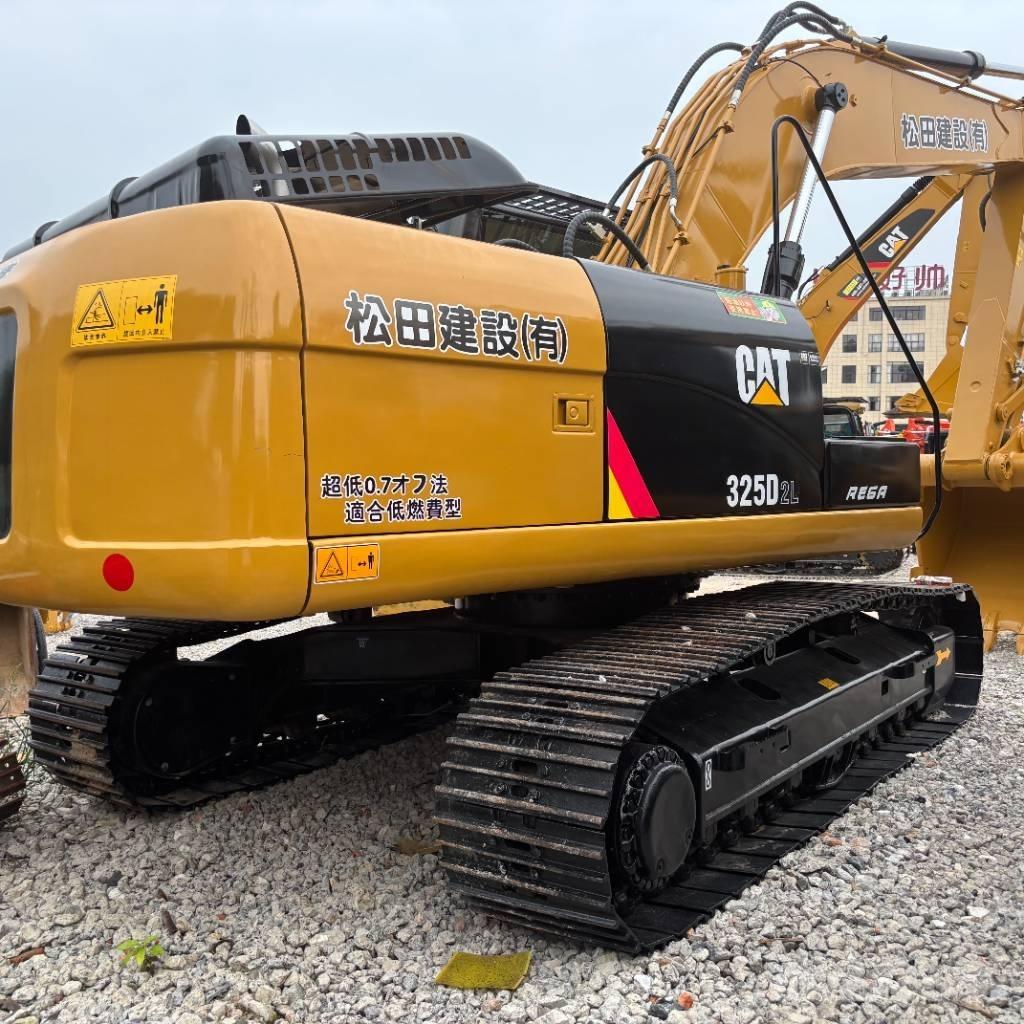 CAT 325 Excavatoare pe șenile
