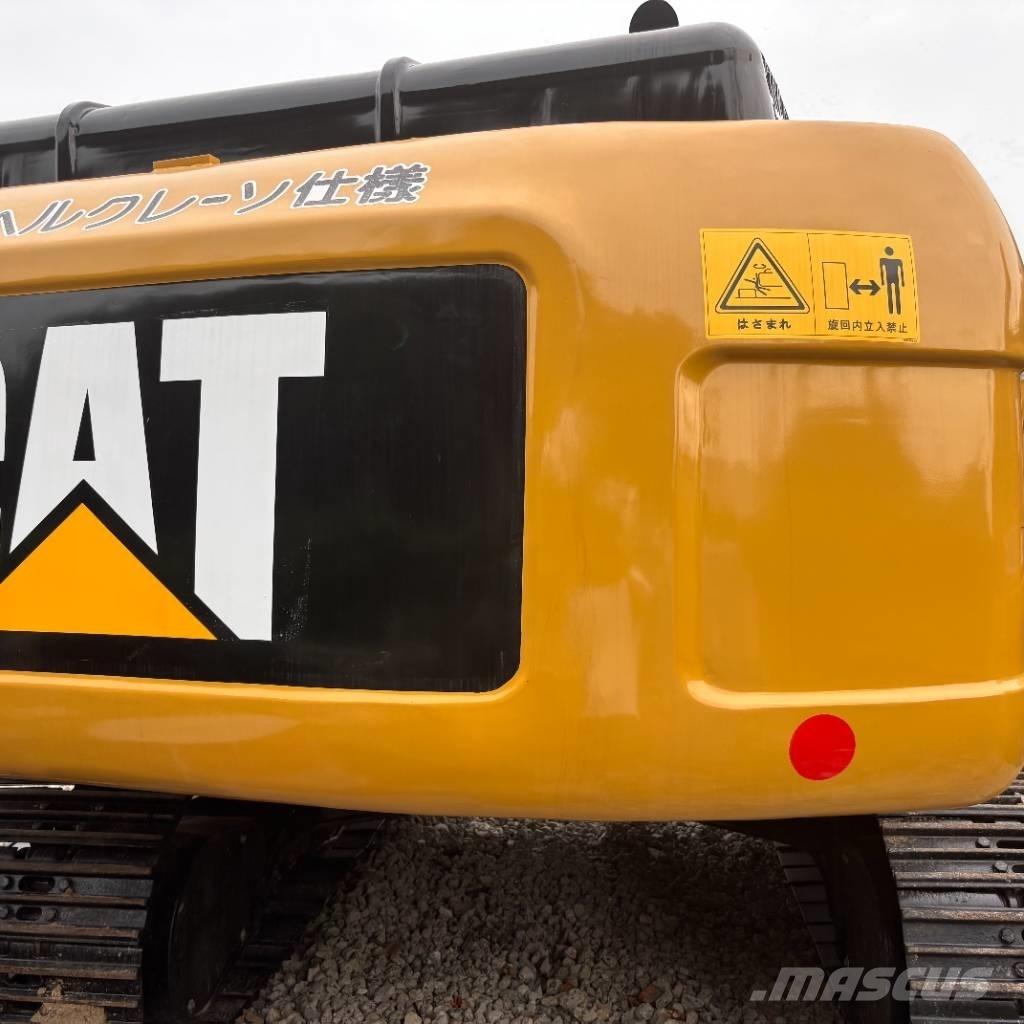 CAT 325 Excavatoare pe șenile
