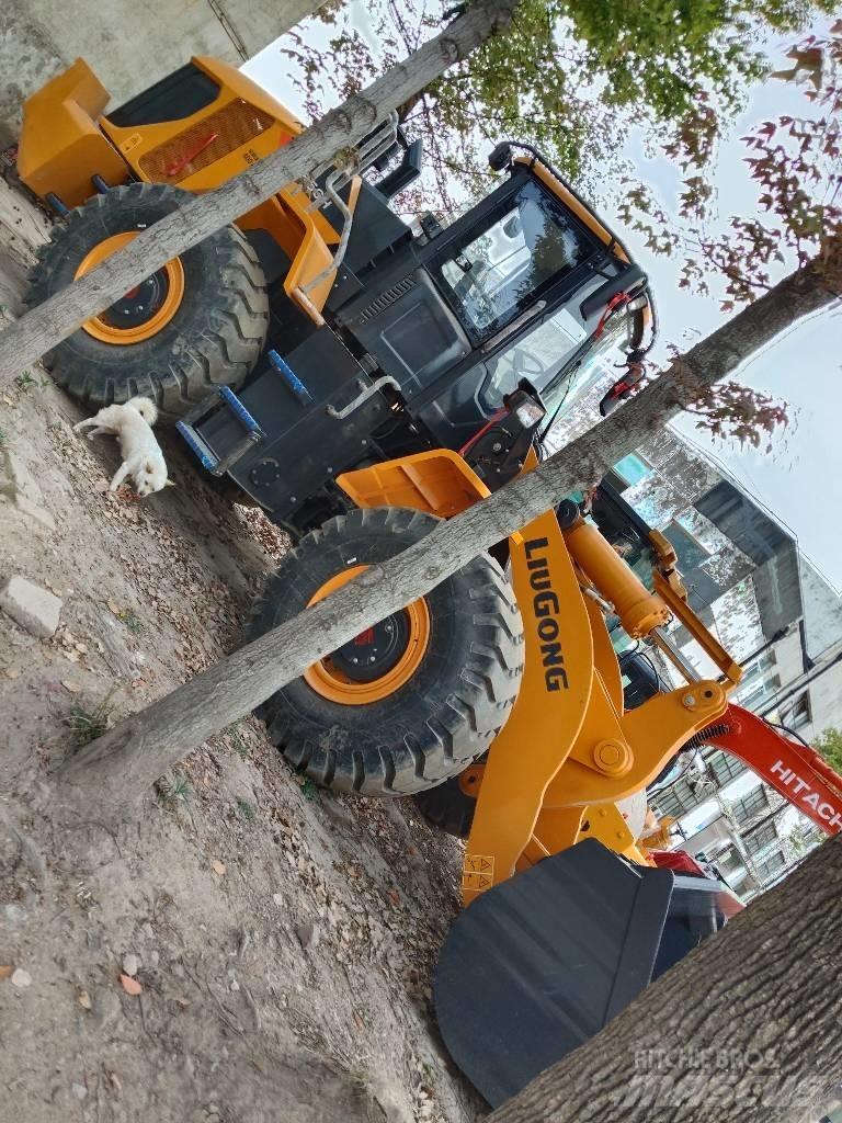 LiuGong 856H Incarcator pe pneuri
