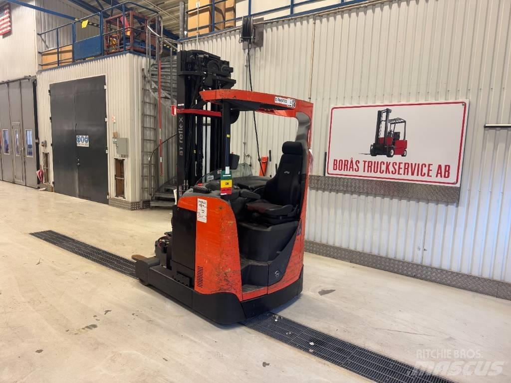 BT Toyota RRE 160 Stivuitor cu catarg retractabil