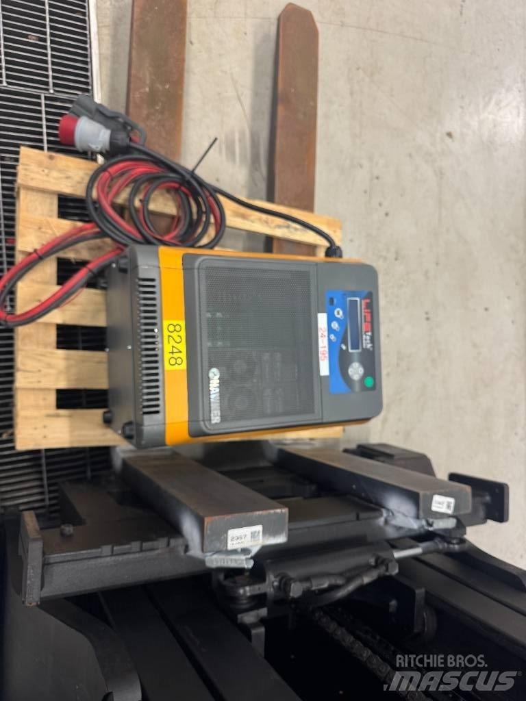 BT Toyota RRE 160 Stivuitor cu catarg retractabil