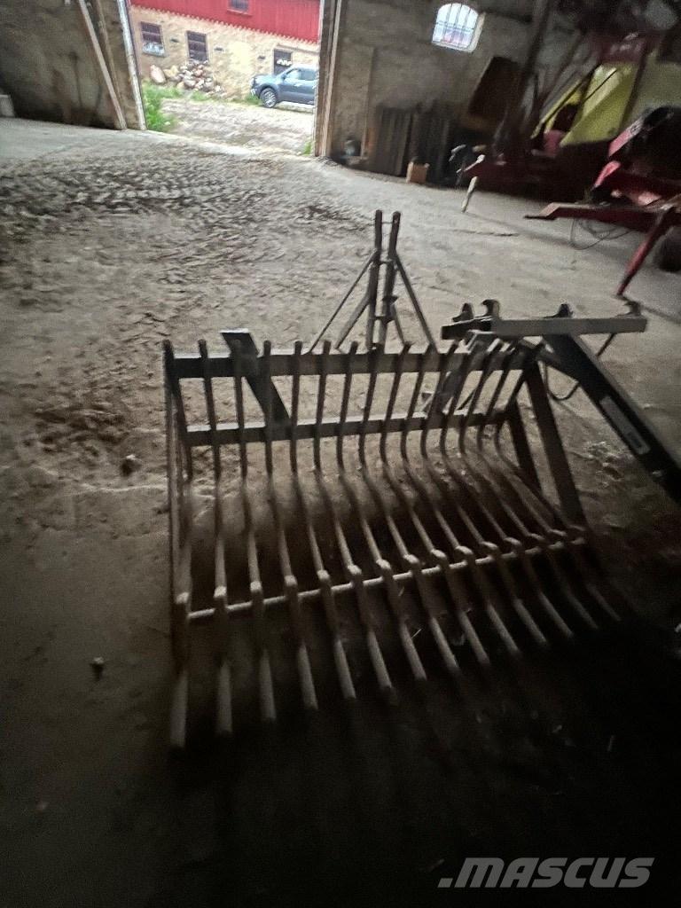 MO Stengreb Accesorii încarcatoare frontale