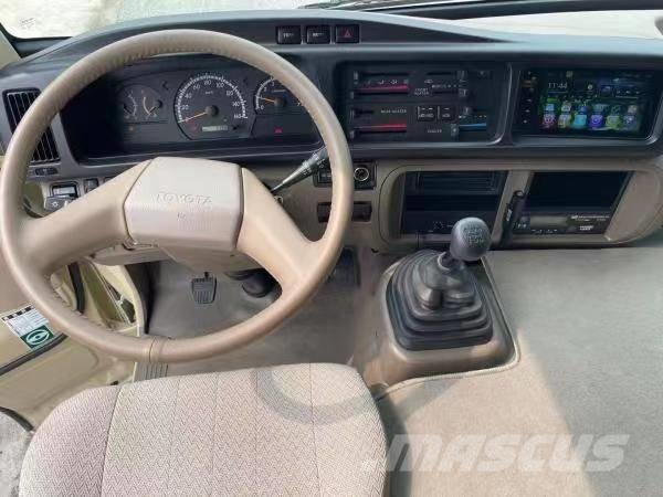 Toyota Coaster Bus Mini autobuze