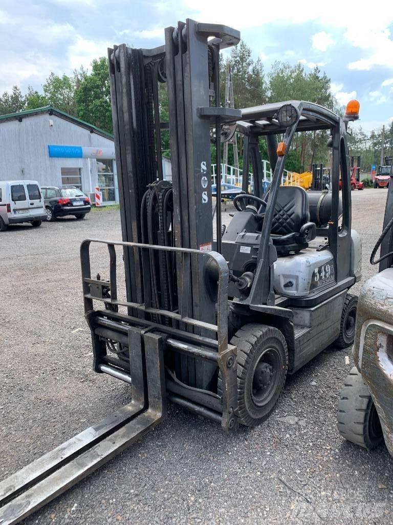 Nissan U1D2A25PQ Stivuitor GPL