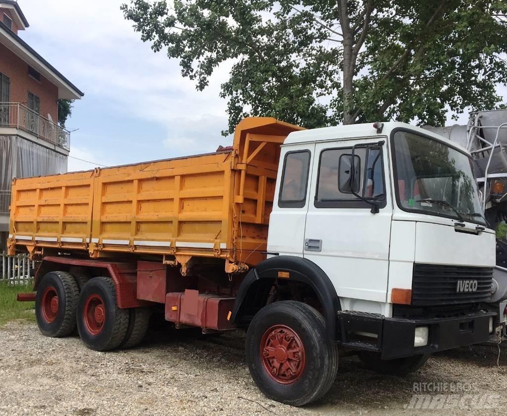 Iveco 330-26 Autobasculanta
