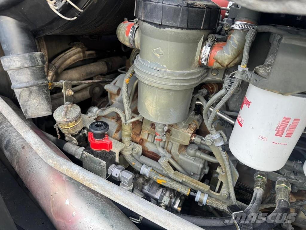 Sennebogen 818M Paleta de manipulare