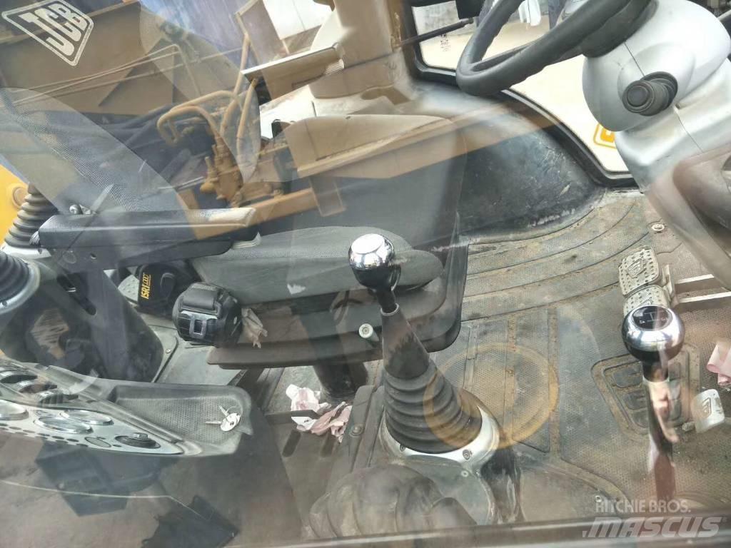 JCB 3CX Buldoexcavatoare
