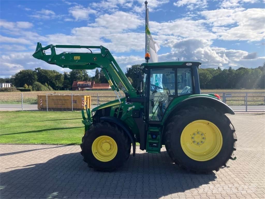 John Deere 6120M Tractoare