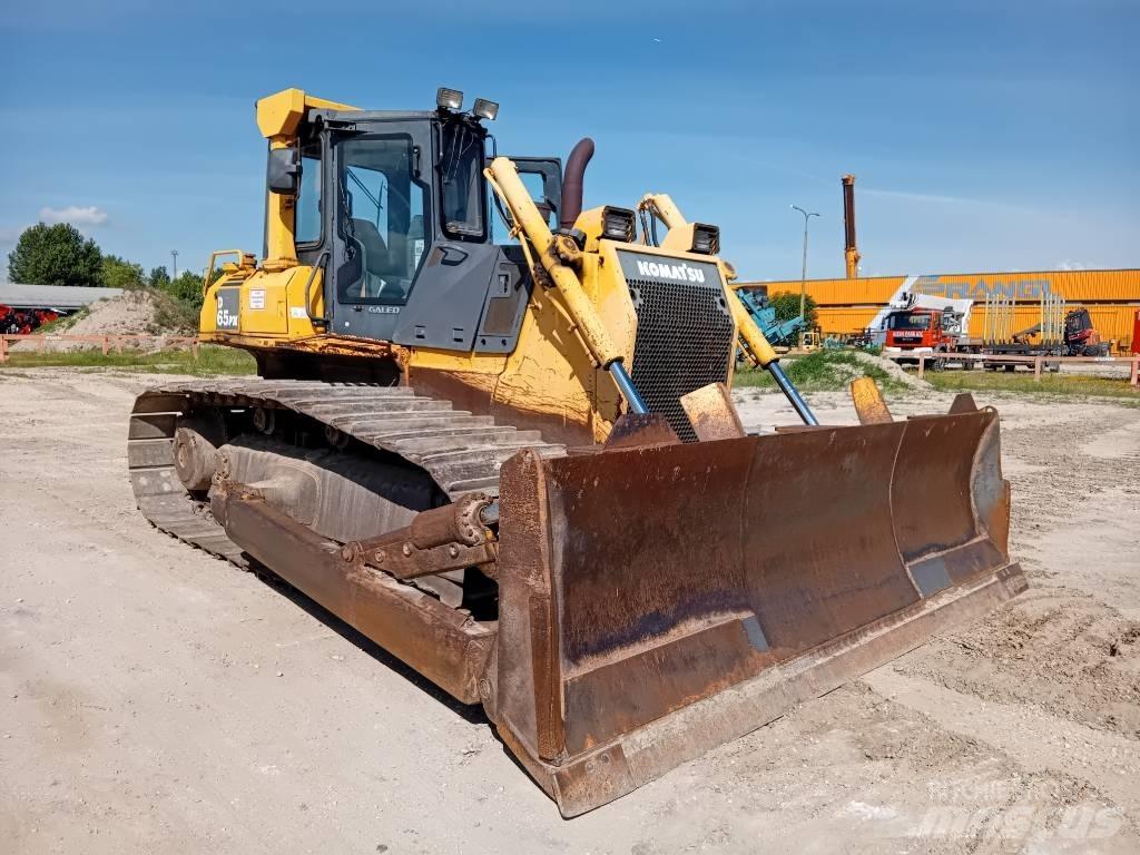 Komatsu D 65 PX-15 Buldozere pe senile