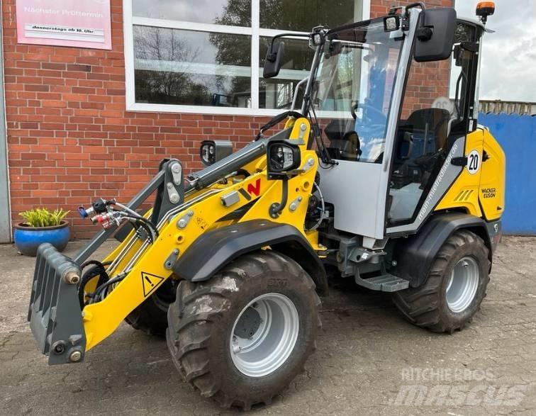Wacker Neuson WL 28 Incarcator pe pneuri