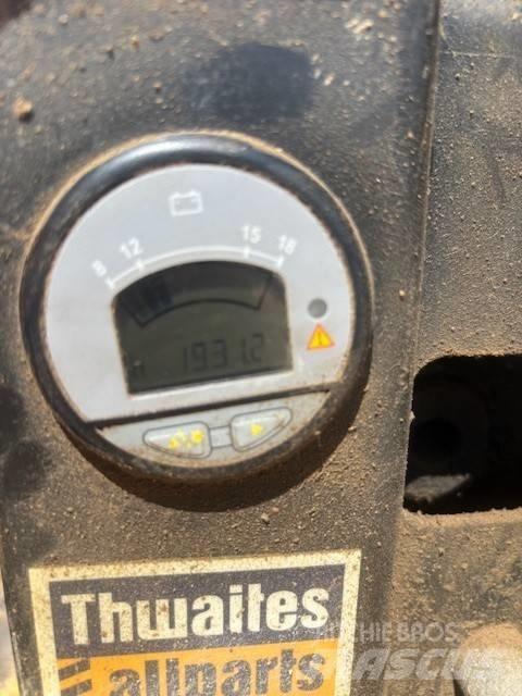 Thwaites 6T Minitractor de teren