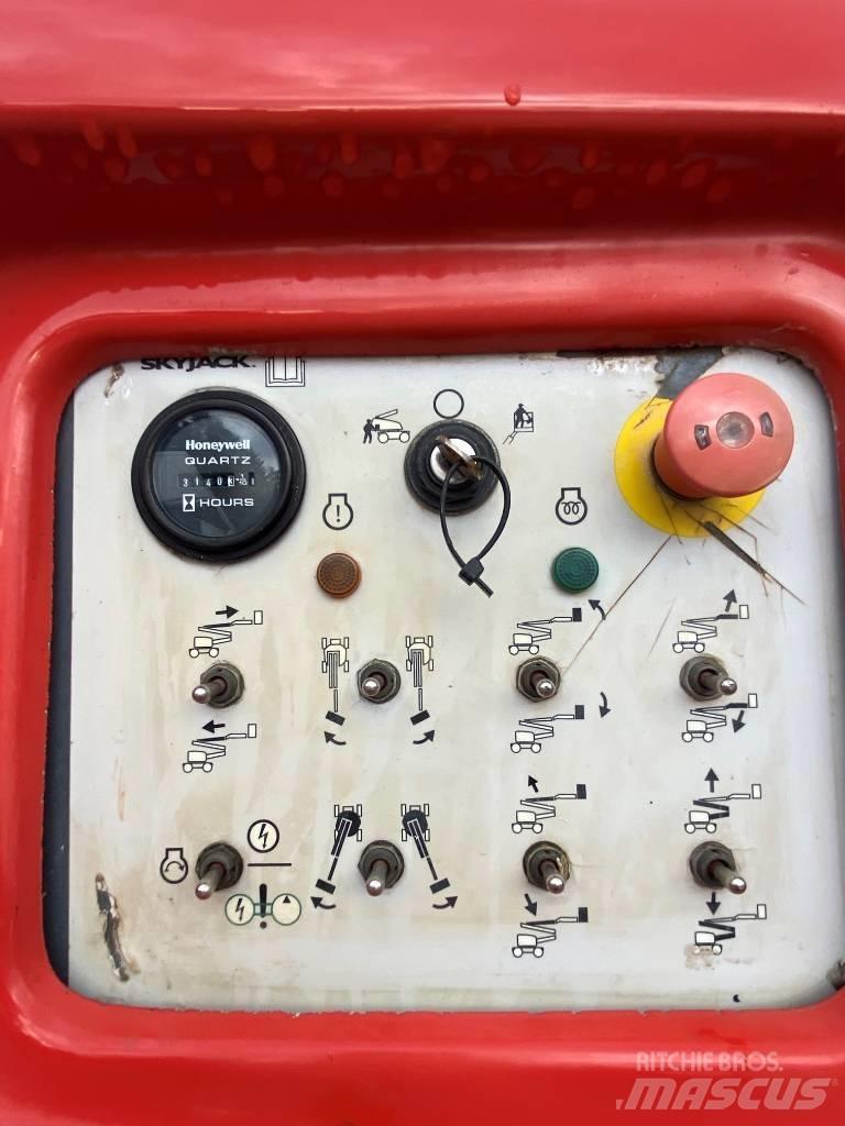 SkyJack SJ 63 AJ Nacele cu brat articulat