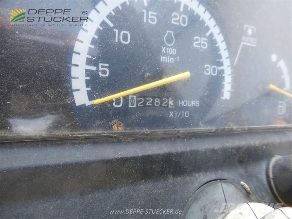 John Deere 2320 Tractoare compacte