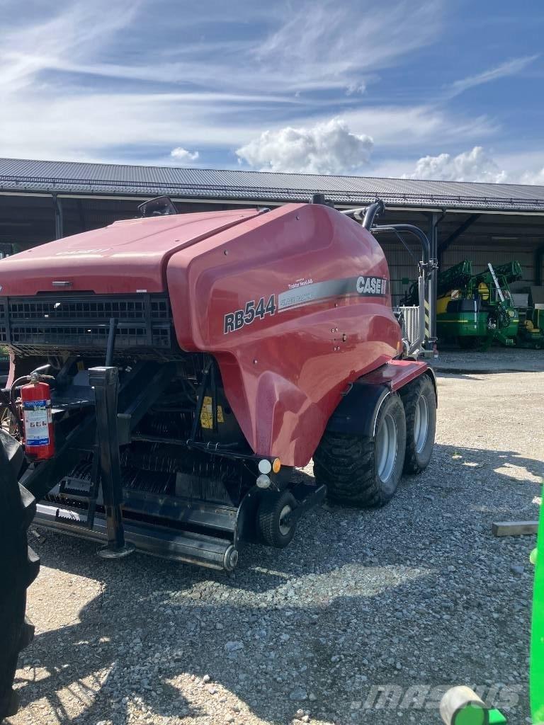 Case IH RB 544 Masina de balotat cilindric