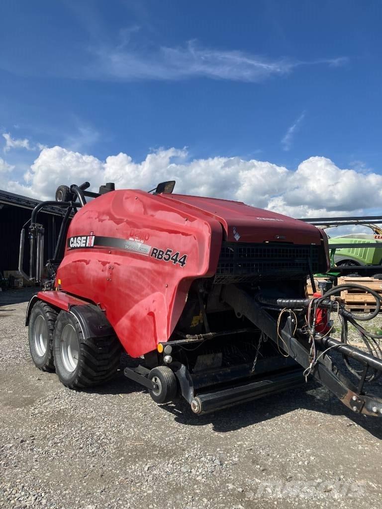 Case IH RB 544 Masina de balotat cilindric