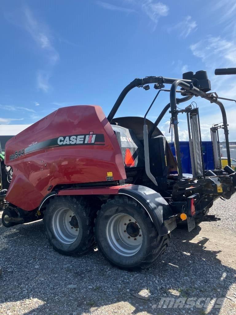 Case IH RB 544 Masina de balotat cilindric