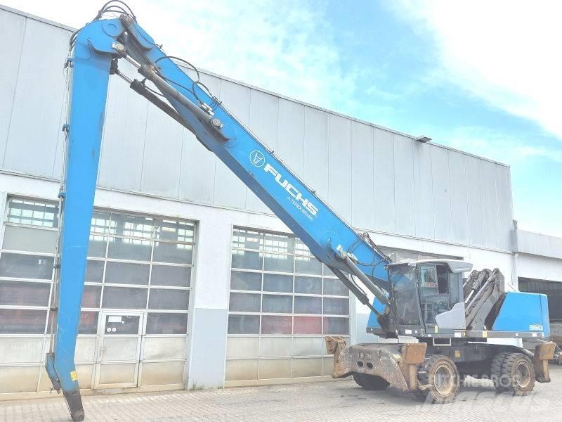 Fuchs MHL 360 F Paleta de manipulare