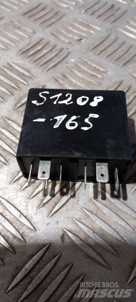Scania 94 D.    1401788 Electronice