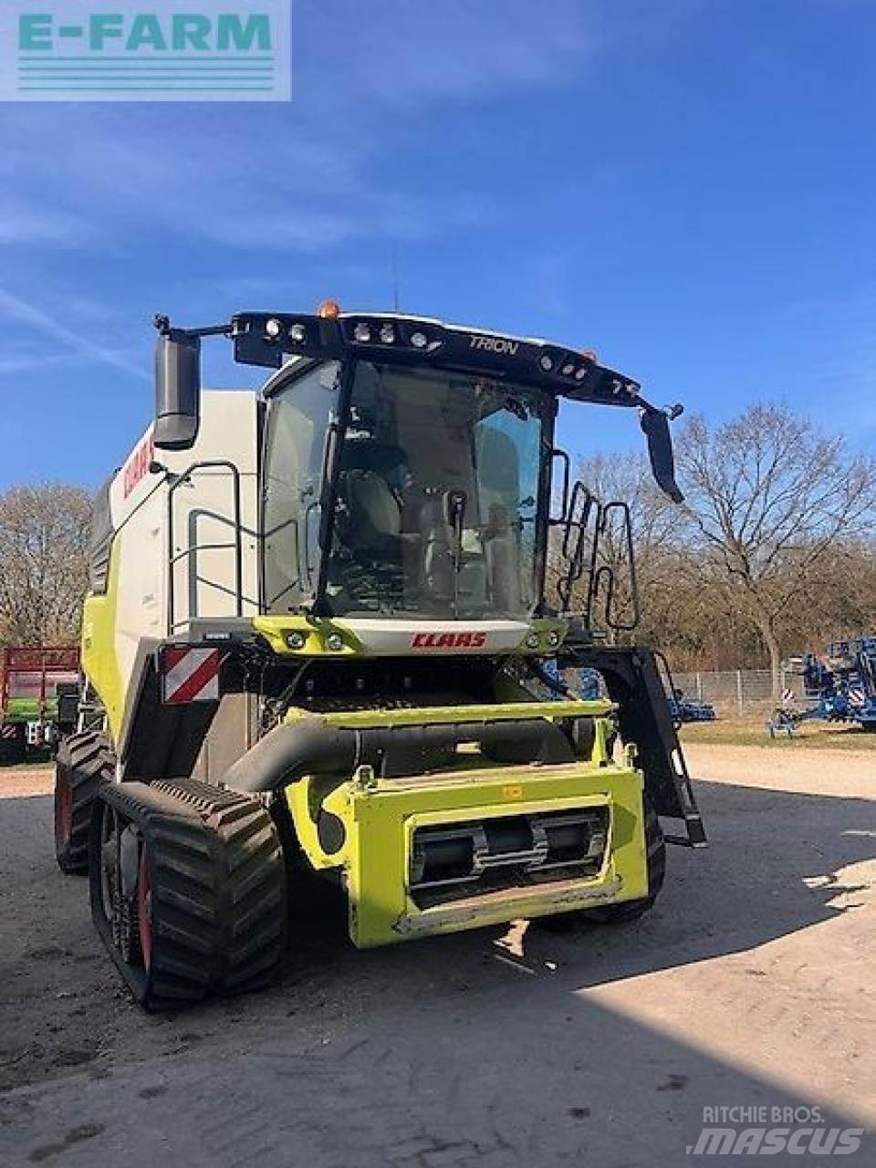 CLAAS trion 730tt Combine de secerat