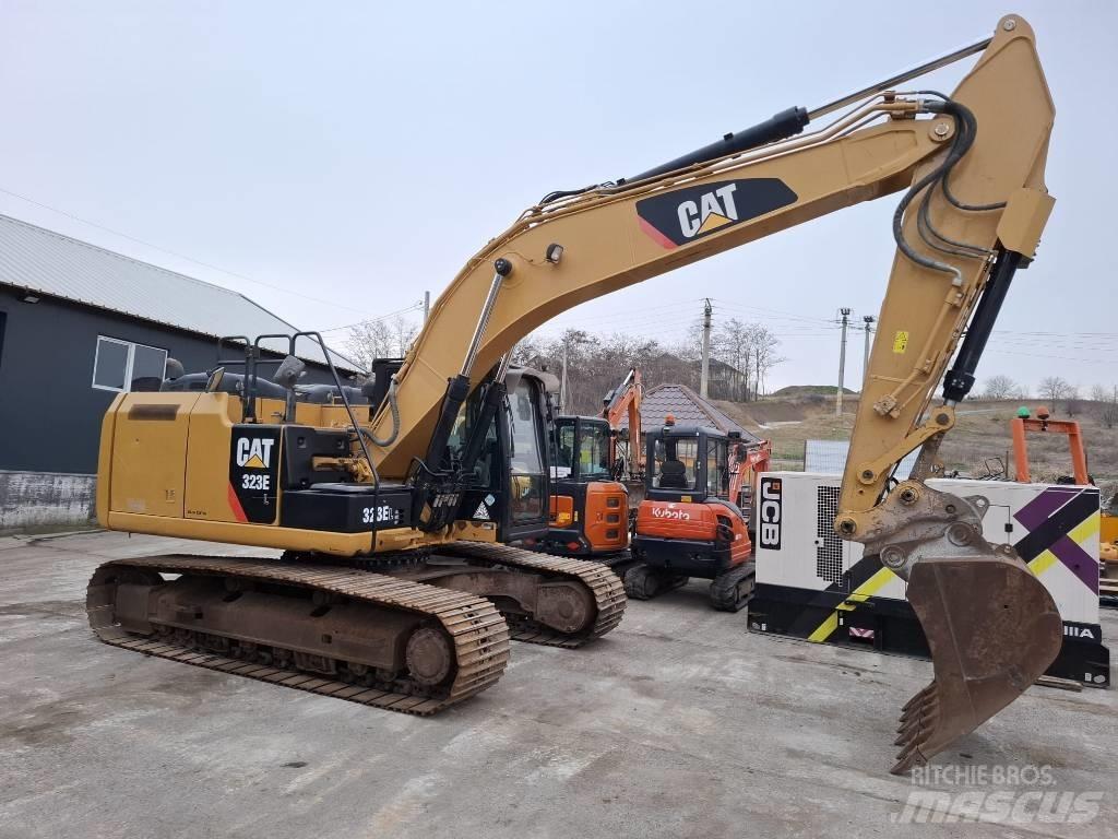 CAT 323 EL Excavatoare pe șenile
