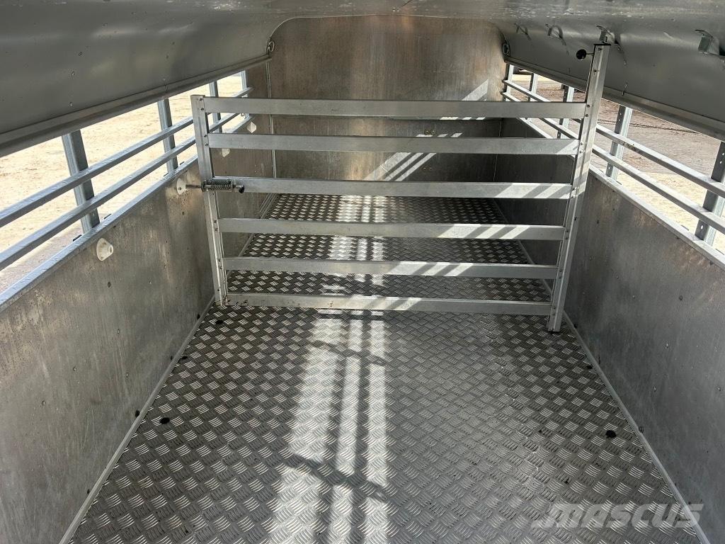 Ifor Williams TA 510 Remorci transport animale