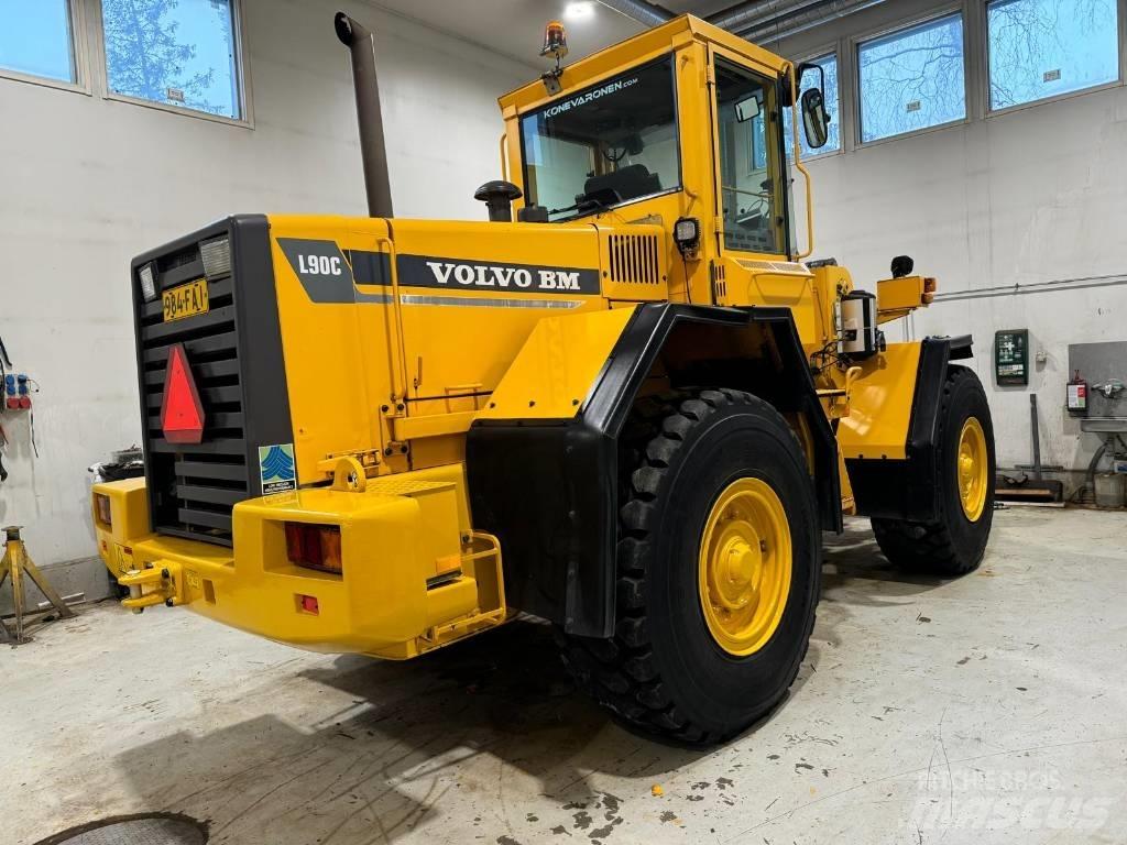 Volvo L 90C Incarcator pe pneuri