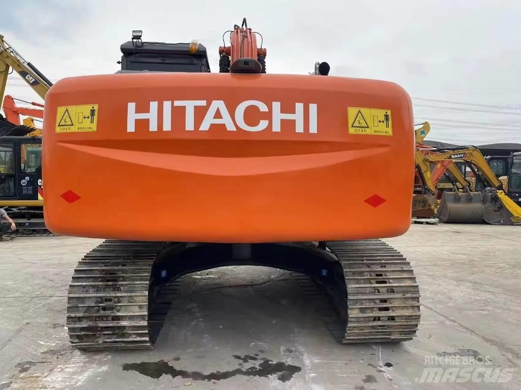 Hitachi ZX 200 Excavatoare pe șenile

