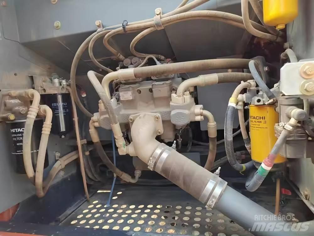 Hitachi ZX 200 Excavatoare pe șenile

